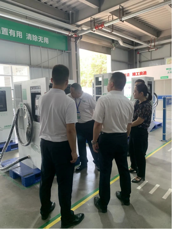 大安區(qū)委常委、組織部部長(zhǎng)朱莉一行 蒞臨沃輪電氣調(diào)研指導(dǎo)工作