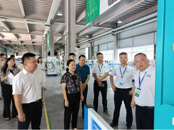 大安區(qū)委常委、組織部部長(zhǎng)朱莉一行 蒞臨沃輪電氣調(diào)研指導(dǎo)工作