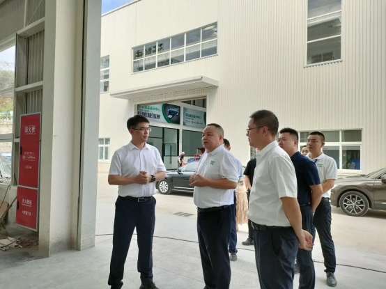 自貢市委常委、常務(wù)副市長(zhǎng)肖冰東 蒞臨沃輪電氣調(diào)研指導(dǎo)工作