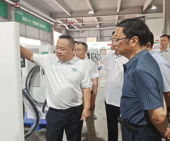 【領(lǐng)導(dǎo)關(guān)懷】自貢市政協(xié)副主席楊玉康率隊蒞臨沃輪電氣調(diào)研指導(dǎo)工作