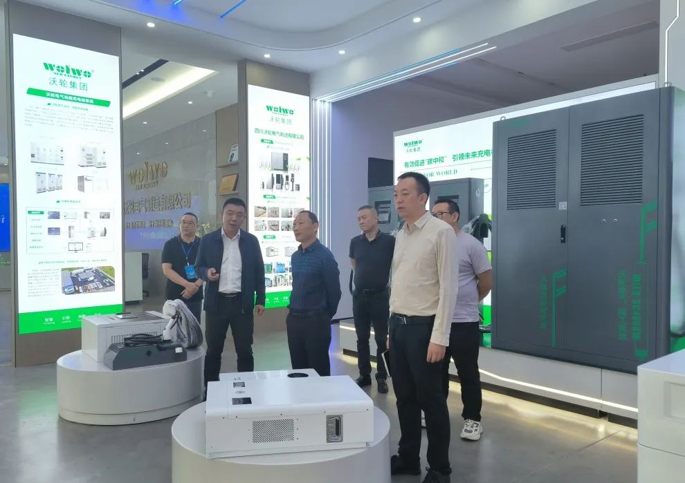 【校企合作】自貢職業(yè)技術(shù)學(xué)校副校長(zhǎng)劉貽超一行蒞臨沃輪電氣開(kāi)展校企合作交流 【校企合作】自貢職業(yè)技術(shù)學(xué)校副校長(zhǎng)劉貽超一行蒞臨沃輪電氣開(kāi)展校企合作交流